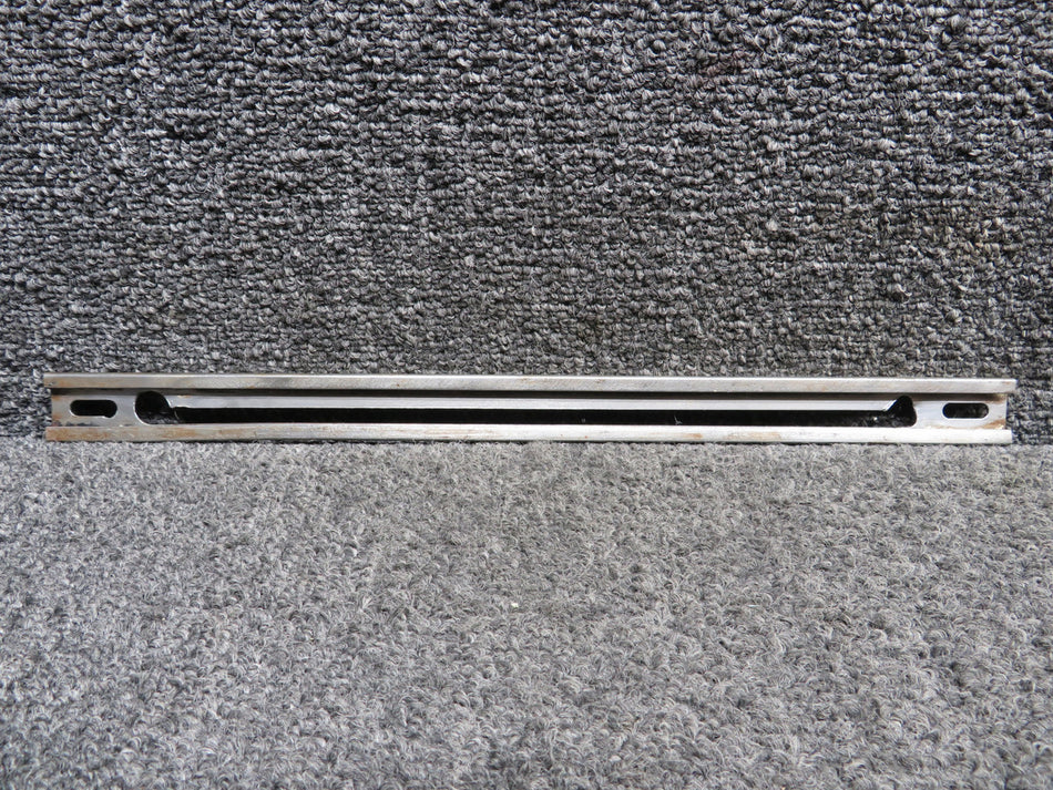30355-000 Piper PA23-250 Aft Baggage Door Holder Guide