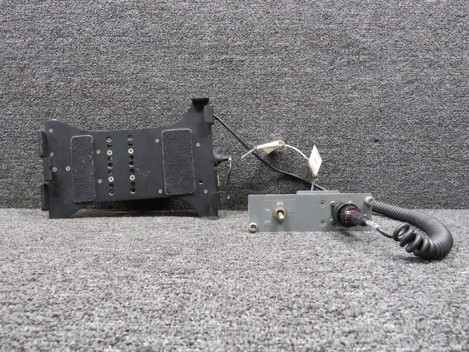 213135-03, 213014-7 Avionics Support iPad Mount with F-O Panel