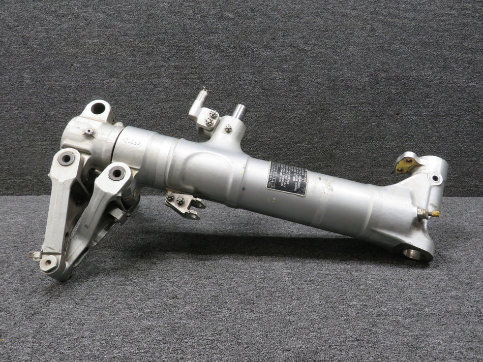 46001-62 (Alt: 45AS38101-006) Sumitomo Main Landing Gear Shock Strut Assy RH
