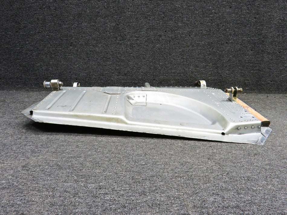 265-333301-2 Sabre NA-265-60 Main Landing Gear Wheel Door Assembly RH (Core)
