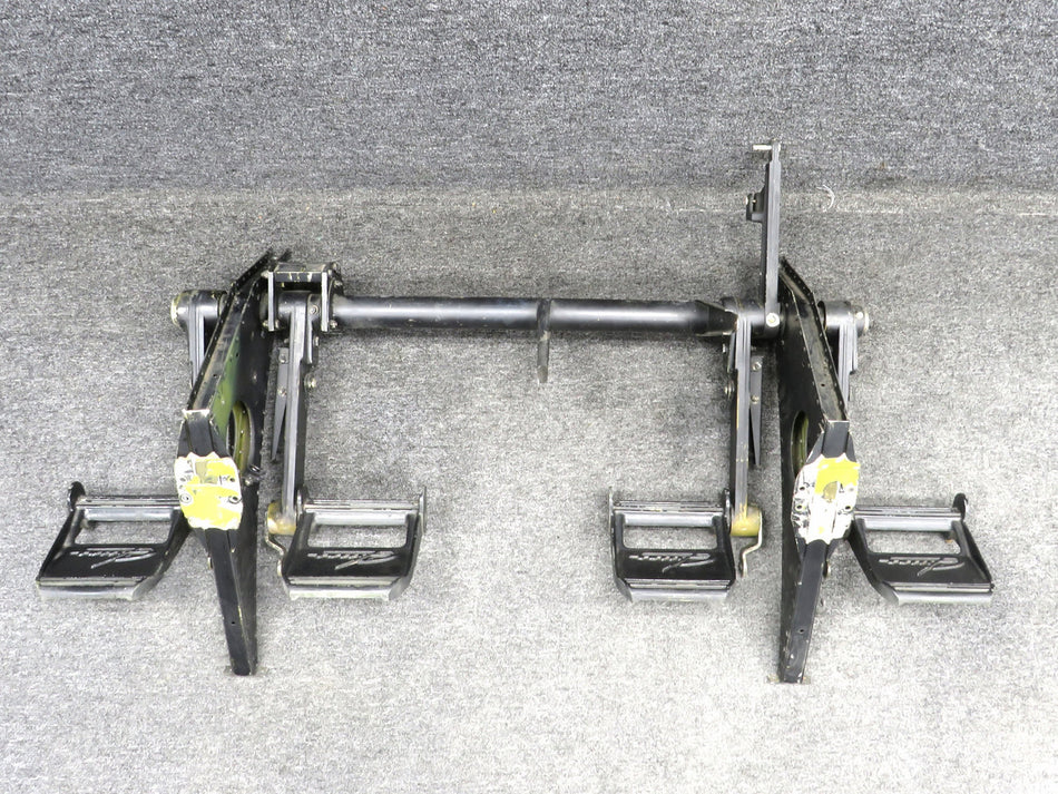 5565625-1 (USE: 6565132-1) Cessna 500 Rudder Pedal Assembly