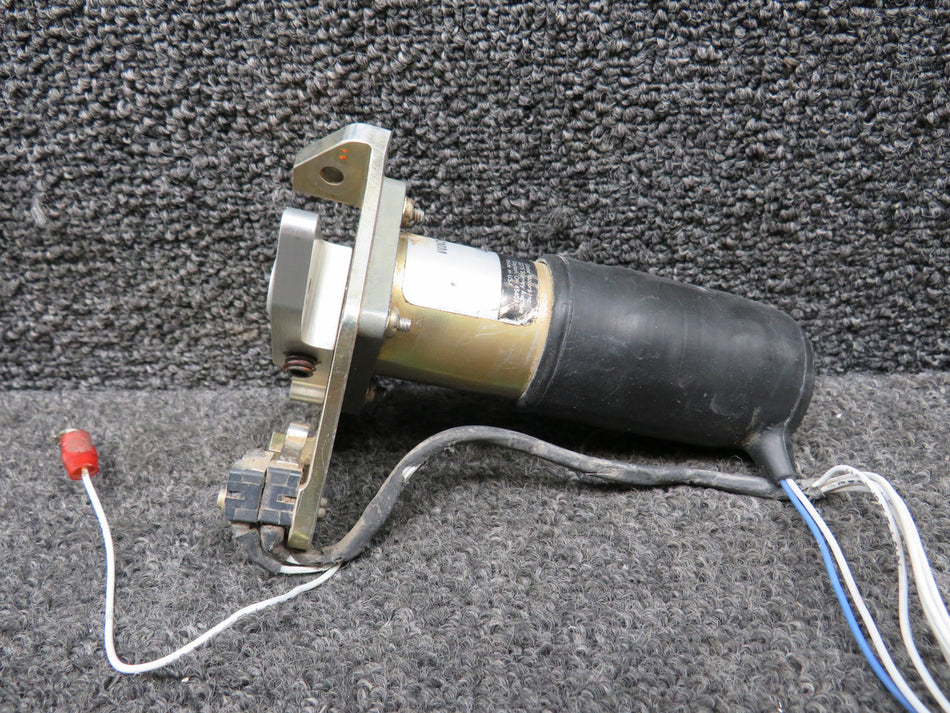 M317M157 (Alt: 11797-006) Cirrus SR22 Globe Motors Pitch Trim Motor (24V, Core)