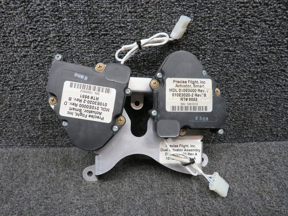 010E3020-2 Cirrus SR22 Precise Flight Cabin Air Dual Actuator w Mounting Plate