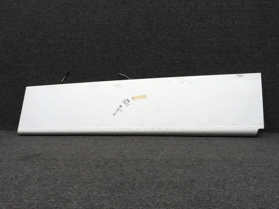 0824000-96 Cessna 320E Aileron Assembly RH