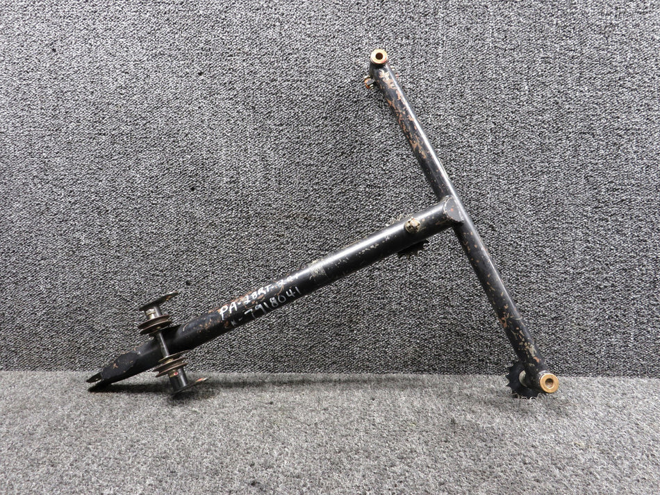 67219-002 Piper PA28RT-201T Control Column Tee Bar Assembly