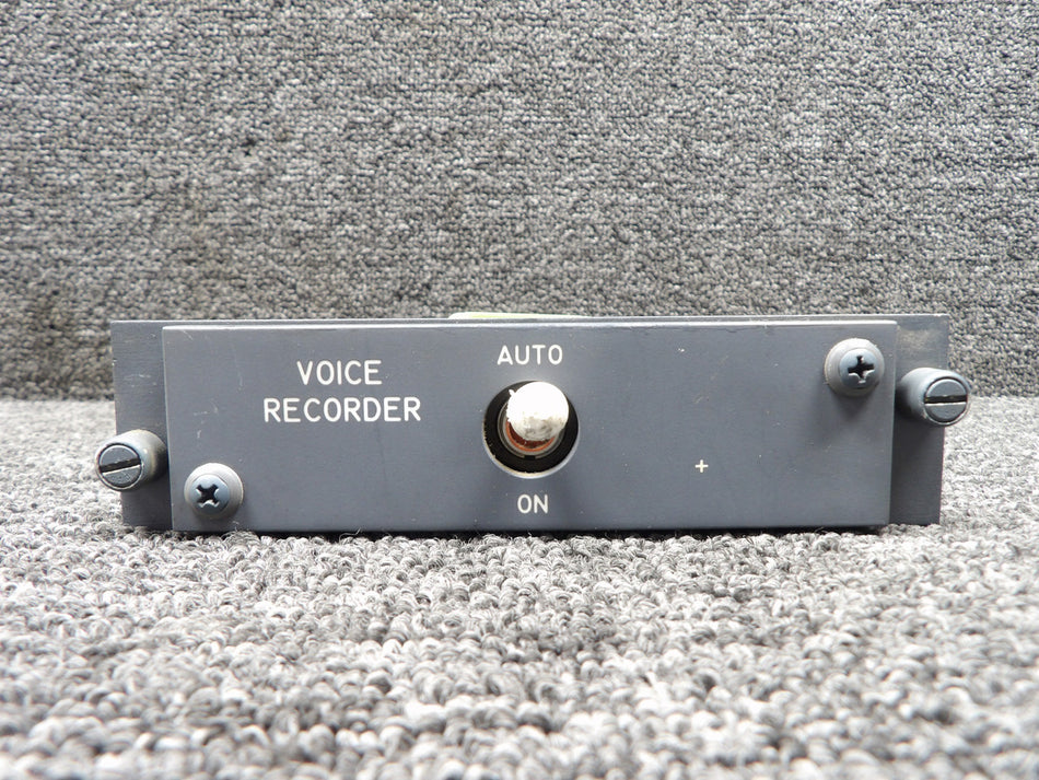 233A3211-1 (Alt: 233A3211-101) Boeing 737-800 Voice Recorder Control Module