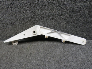 16815-001 Cirrus SR22 Mid Flap Hinge