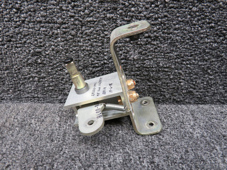 20324-002, 20322-002 Cirrus SR22 Door Handle Bracket Assembly
