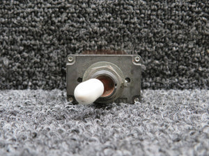 MS24524-23 (Alt: 8501K4) Cutler-Hammer Toggle Switch