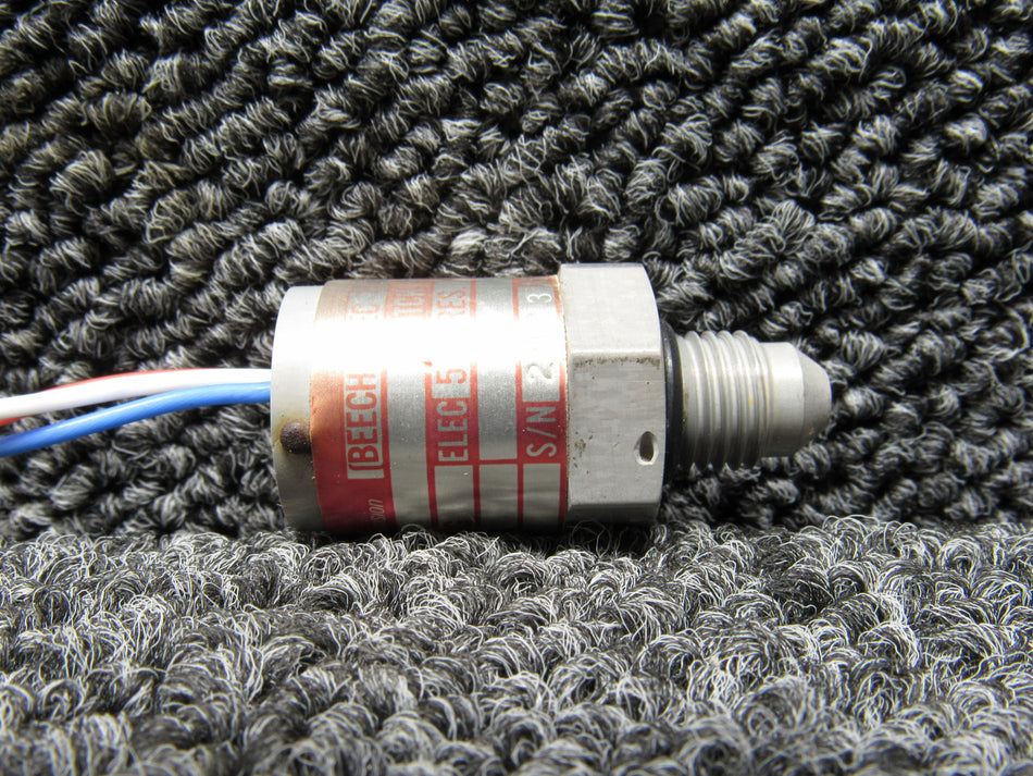 98087-1106P16 (Alt: 101-389004-3) ITT Pressure Switch (Volts: 18-30)