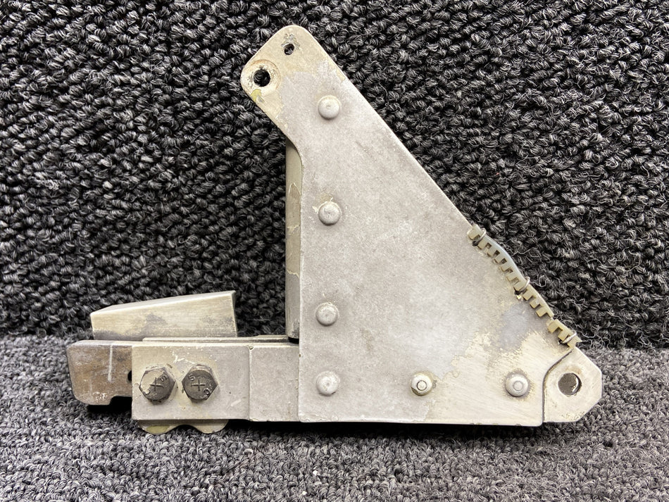 60-810092-2, 35-815077-22 Beechcraft B60 Main Gear Uplock Assembly RH with Hook