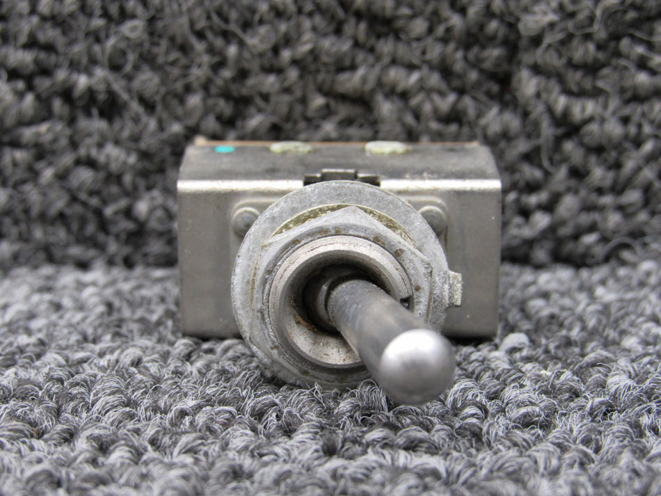 A3-1083-2 Eaton Toggle Switch Assembly