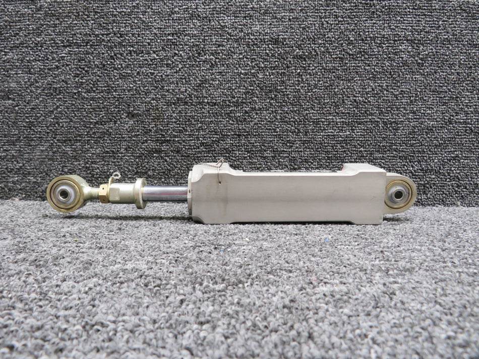 45A65511-52 (Alt: 45AS38401-8) Mitsubishi Hydraulic Master Brake Cylinder