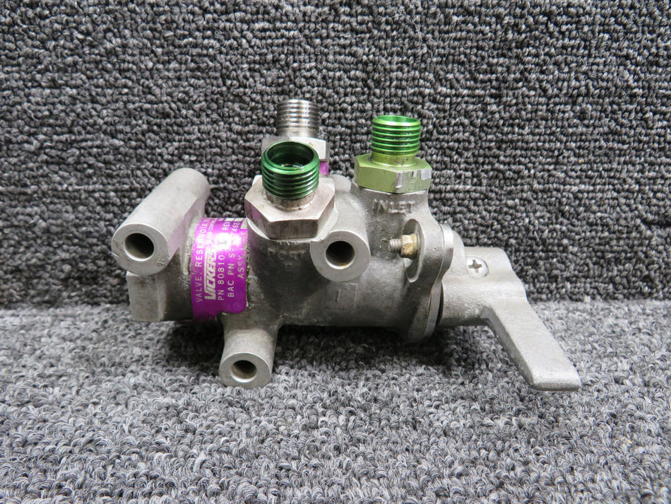 80810-1 (Alt: S271T462-2) Vickers Reservoir Fill Selector Valve