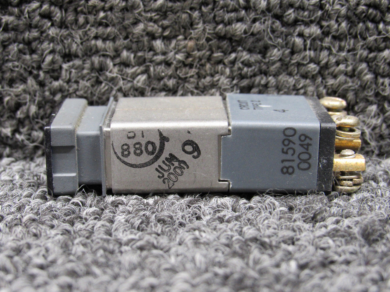 10-61803-72 (Alt: 318-630-1002-017) Korry Call Switch – BAS Part Sales