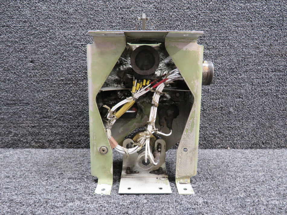 Boeing 737-800 Auxiliary Power Unit Fire Control Handle Assembly