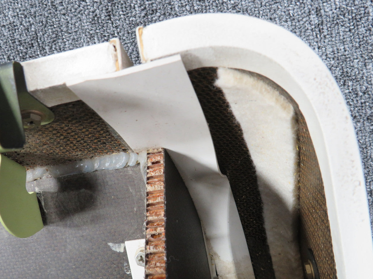 0002-193 (Alt: 4110-210A) Boeing 737-800 Stowage Box Assembly