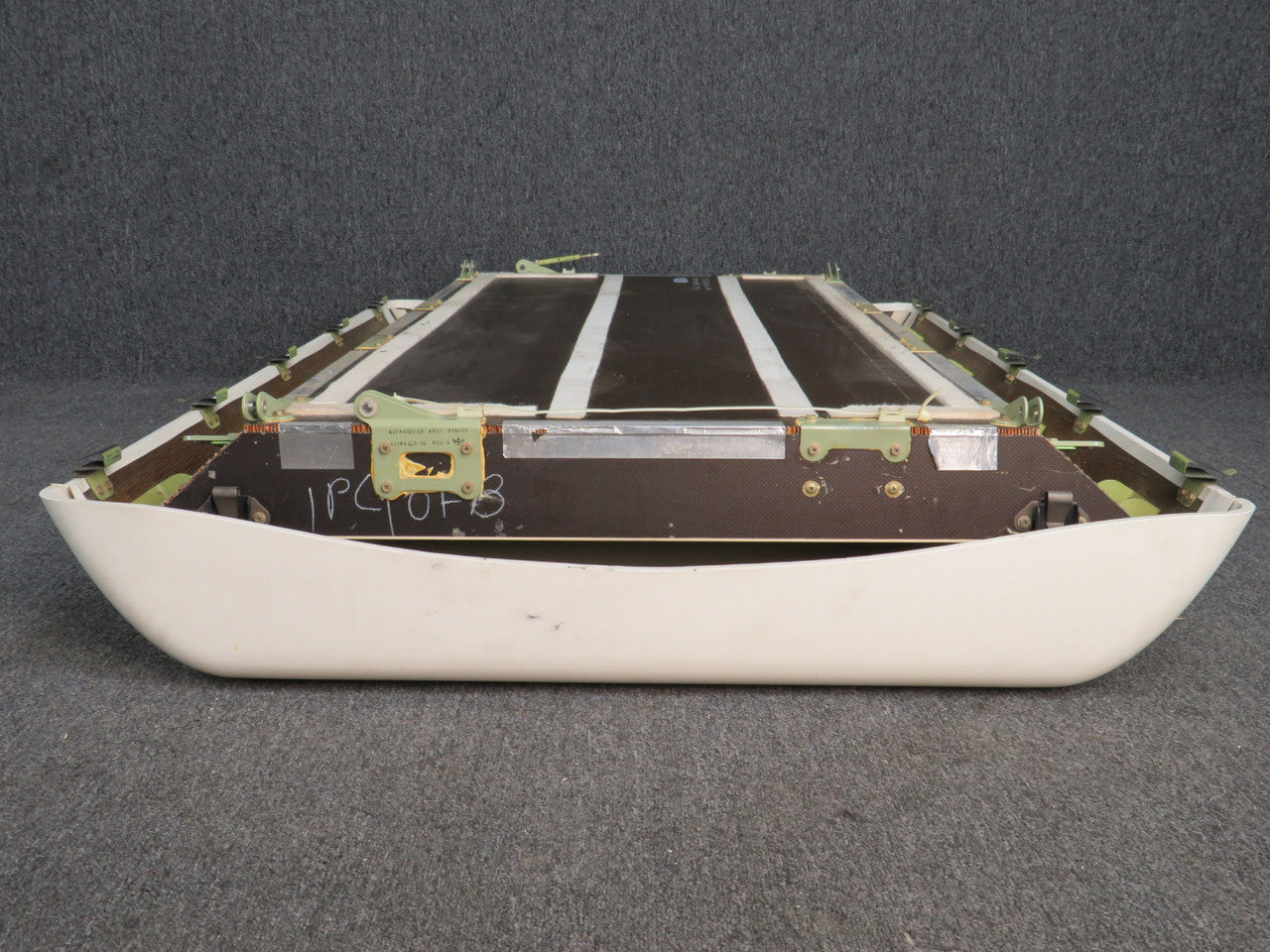 0002-193 (Alt: 4110-210A) Boeing 737-800 Stowage Box Assembly