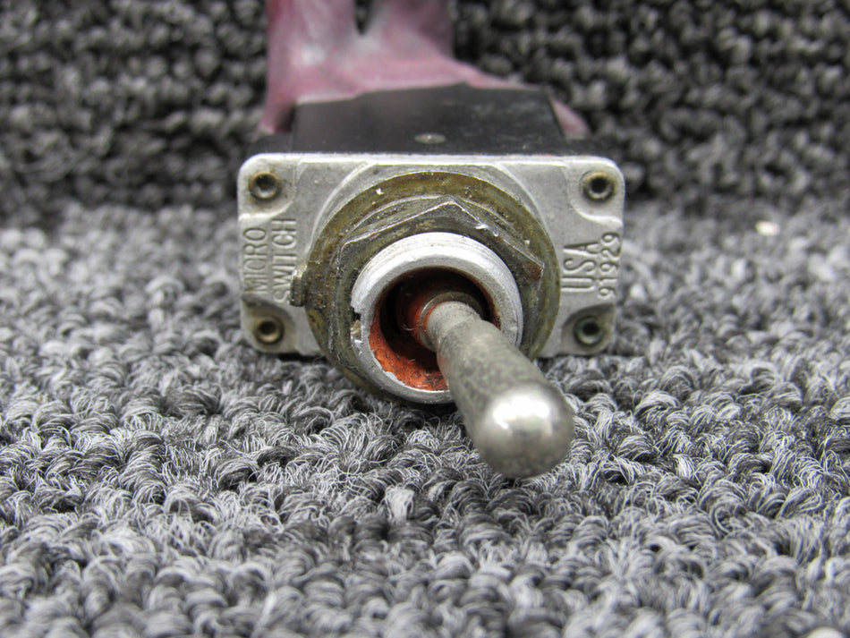 1TL1-3 (Alt: MS24523-23) Micro Switch Toggle Switch