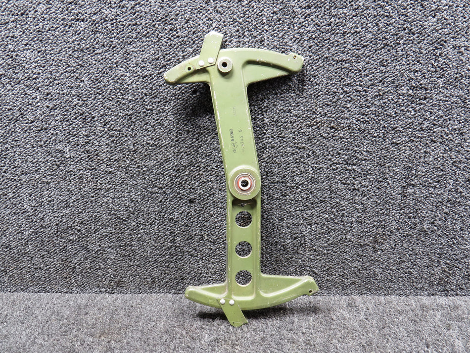 5565345-5 (Cast: 5565345-492) Cessna 500 Elevator Horn Bellcrank Assembly