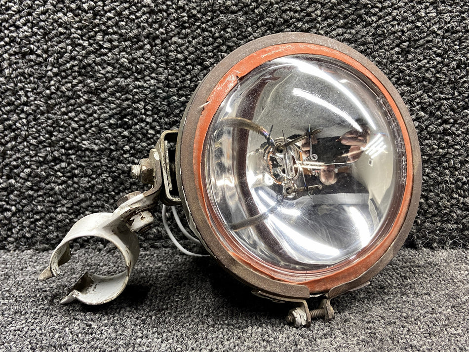 60-369000-139, 60-369000-141 Beech B60 Landing Light Assy LH with Brackets