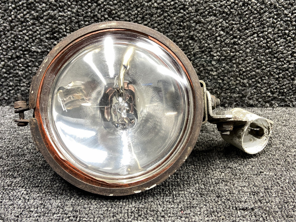 60-369000-140, 60-369000-142 Beech B60 Landing Light Assy RH with Brackets
