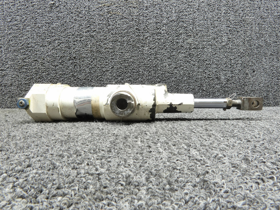 4A211-1 (Alt: 99-081017) Beechcraft 99B Hydraulic Retract Actuator