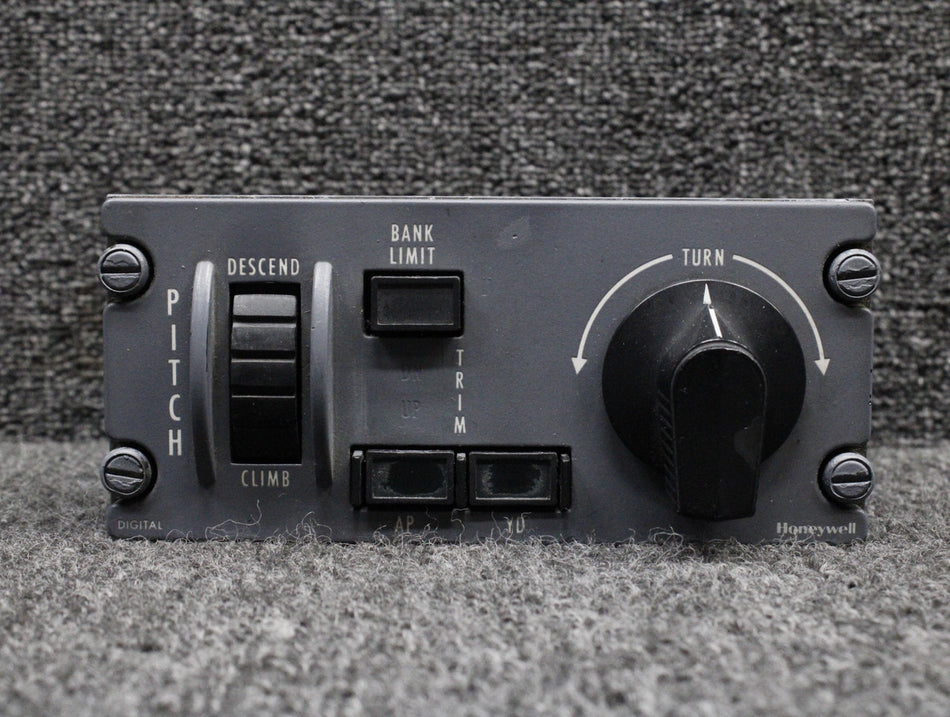 7003897-923 Honeywell PC-400 Autopilot Controller with Mod (Repaired w 8130-3)