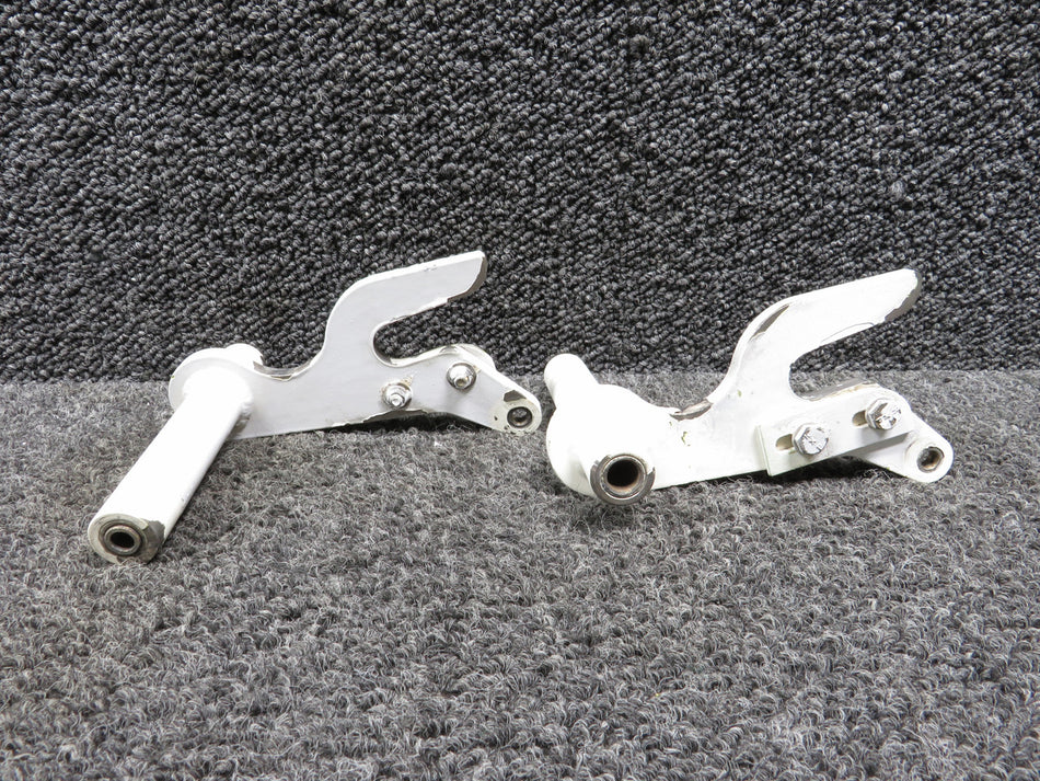 101-810018-1 Beechcraft KA-200 MLG Door Actuator Cam Assembly Set LH & RH