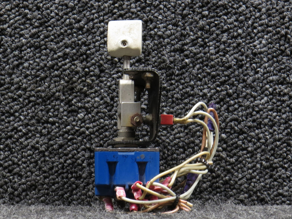 51838-003 Piper PA-31T Flap Selector Switch Assembly