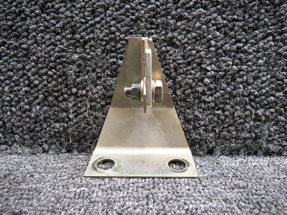 13879-002 Cirrus SR22 Propeller Governor Control Cable Bracket