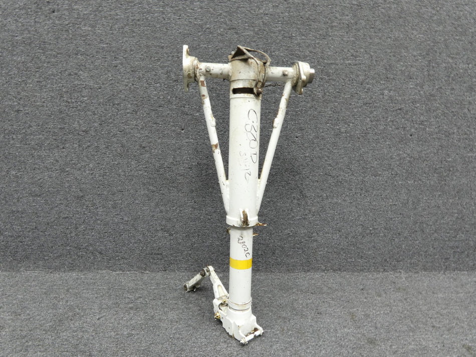 0842000-77 Cessna 320D Nose Gear Strut Assy (Less Fork)