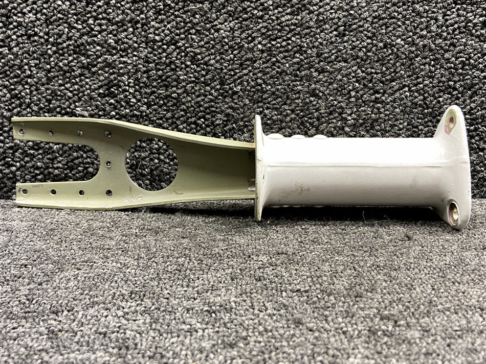 1234650-1, 1234019-2 Cessna T206H Elevator Torque Tube LH with Bracket