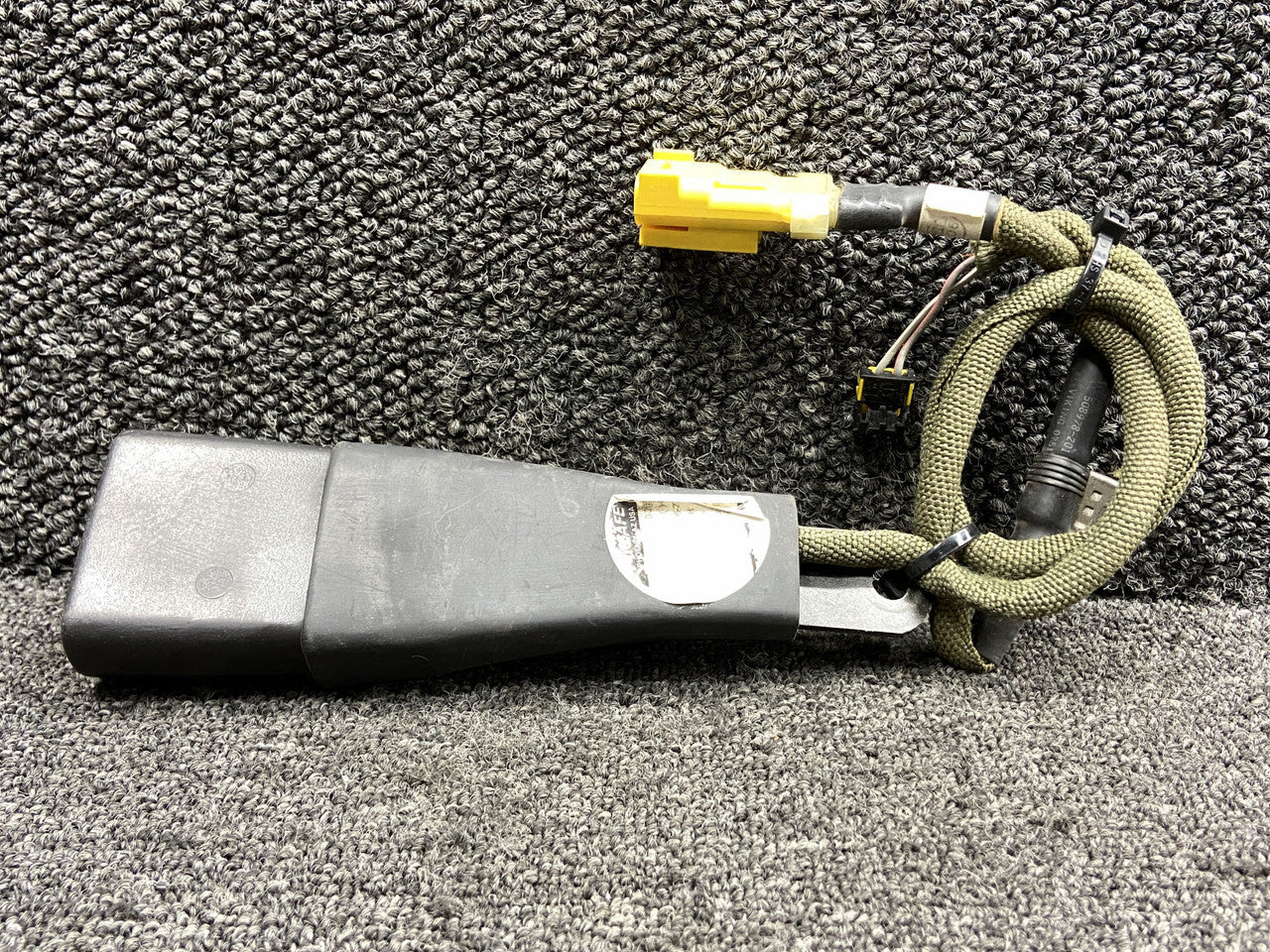 7035-2010118105 (Use: 7035-201) Amsafe End Release Seat Belt