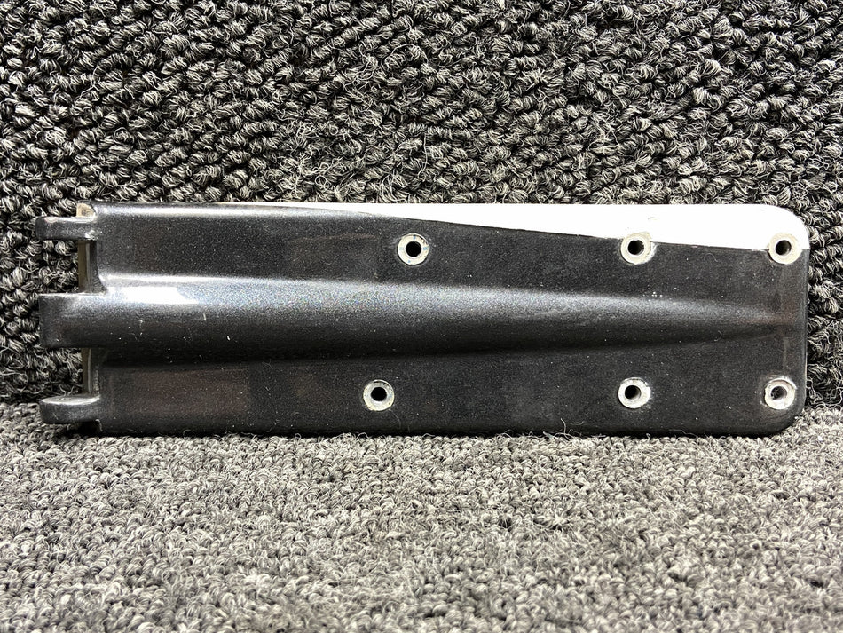 1211661-1 Cessna T206H Lower Aft, Forward Cargo Door Hinge