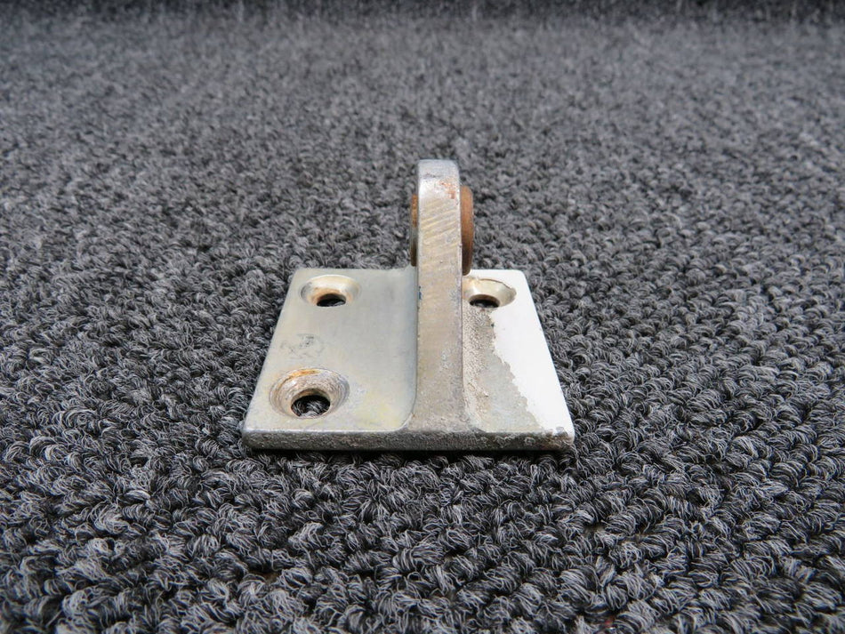 1232400-2 Cessna T210F Hinge Assembly Stabilizer Attach Aft RH