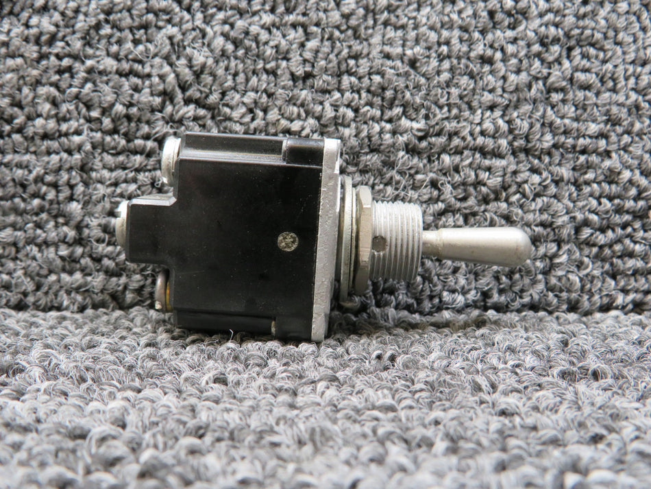1TL1-7 (Alt: MS24523-27) Micro Switch Toggle Switch