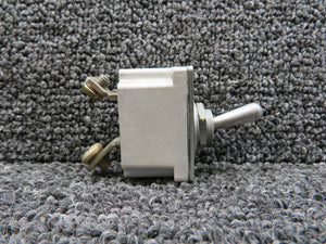 7270-5-7-1-2 Klixon Breaker Toggle Switch (Amps: 7.5)