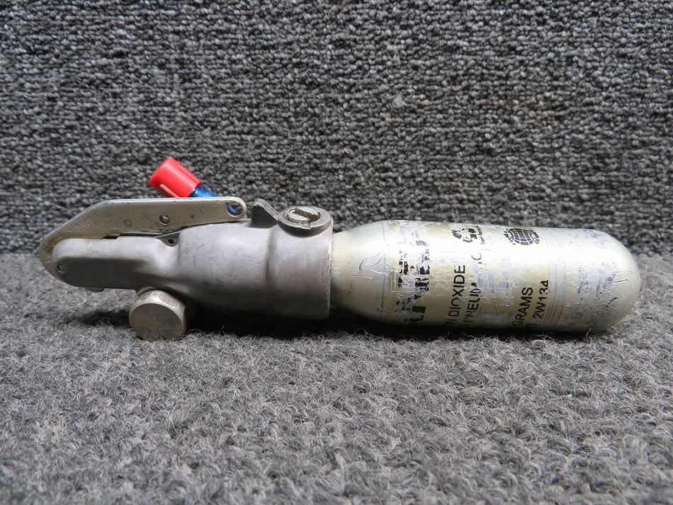 3165 Aeromarine Valve Assembly with Leland Carbon Dioxide Cylinder