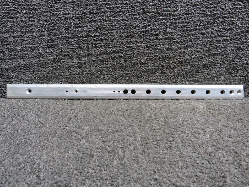 32667-002 Piper PA23-250 Forward Outboard Seat Track