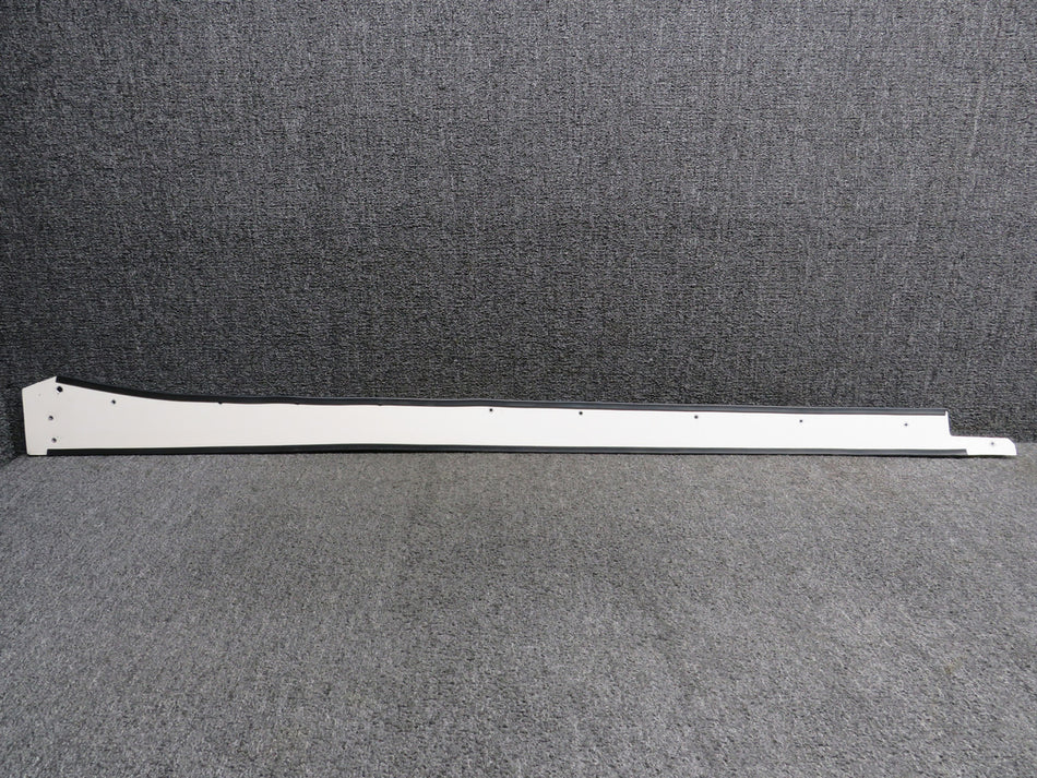16659-001 Piper PA23-250 Lower Wing Root Fairing Assembly RH (White)