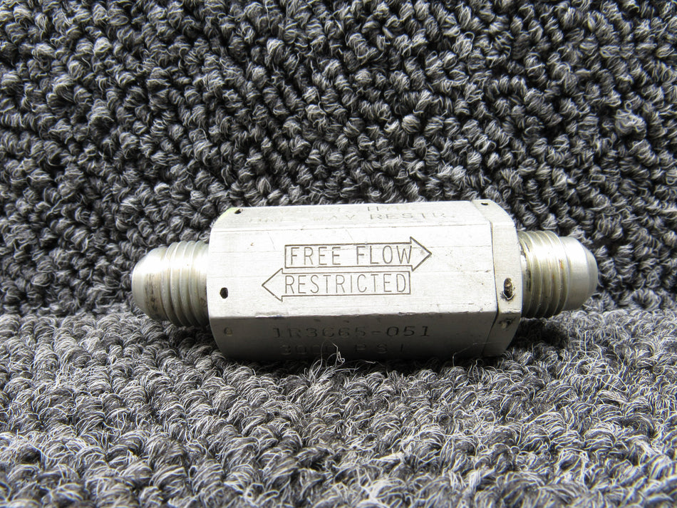 1R3665-051 Gar-Kenyon Hydraulic Valve