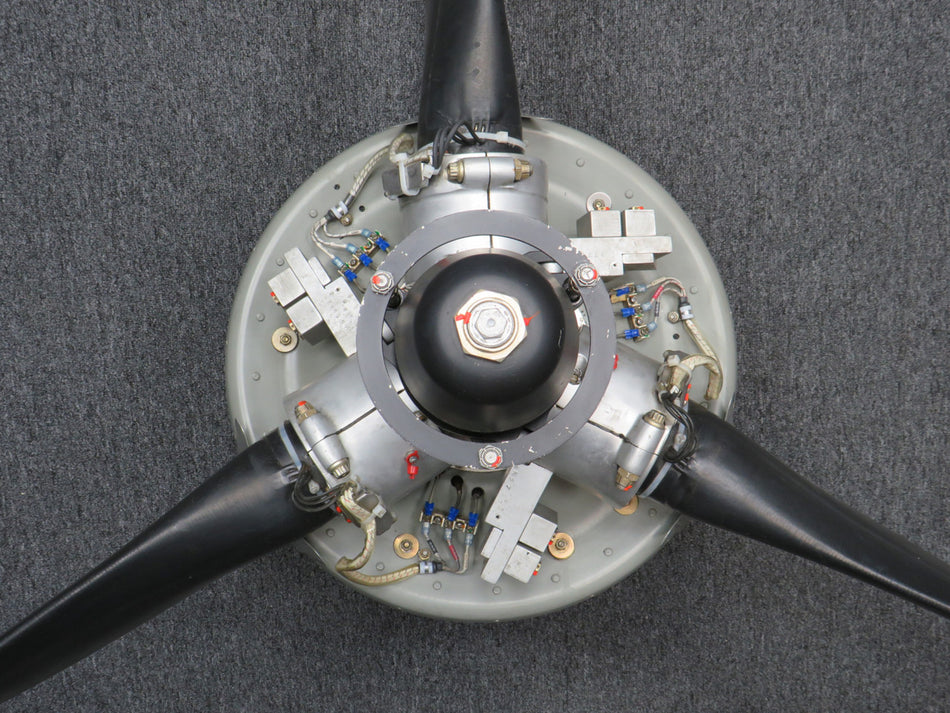 HC-B3TN-3G Hartzell 3 Blade Propeller Assembly with Logs