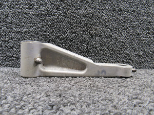 0841002-1 (Cast: 0841005-3) Cessna 402B Nose Landing Gear Torque Link Assembly