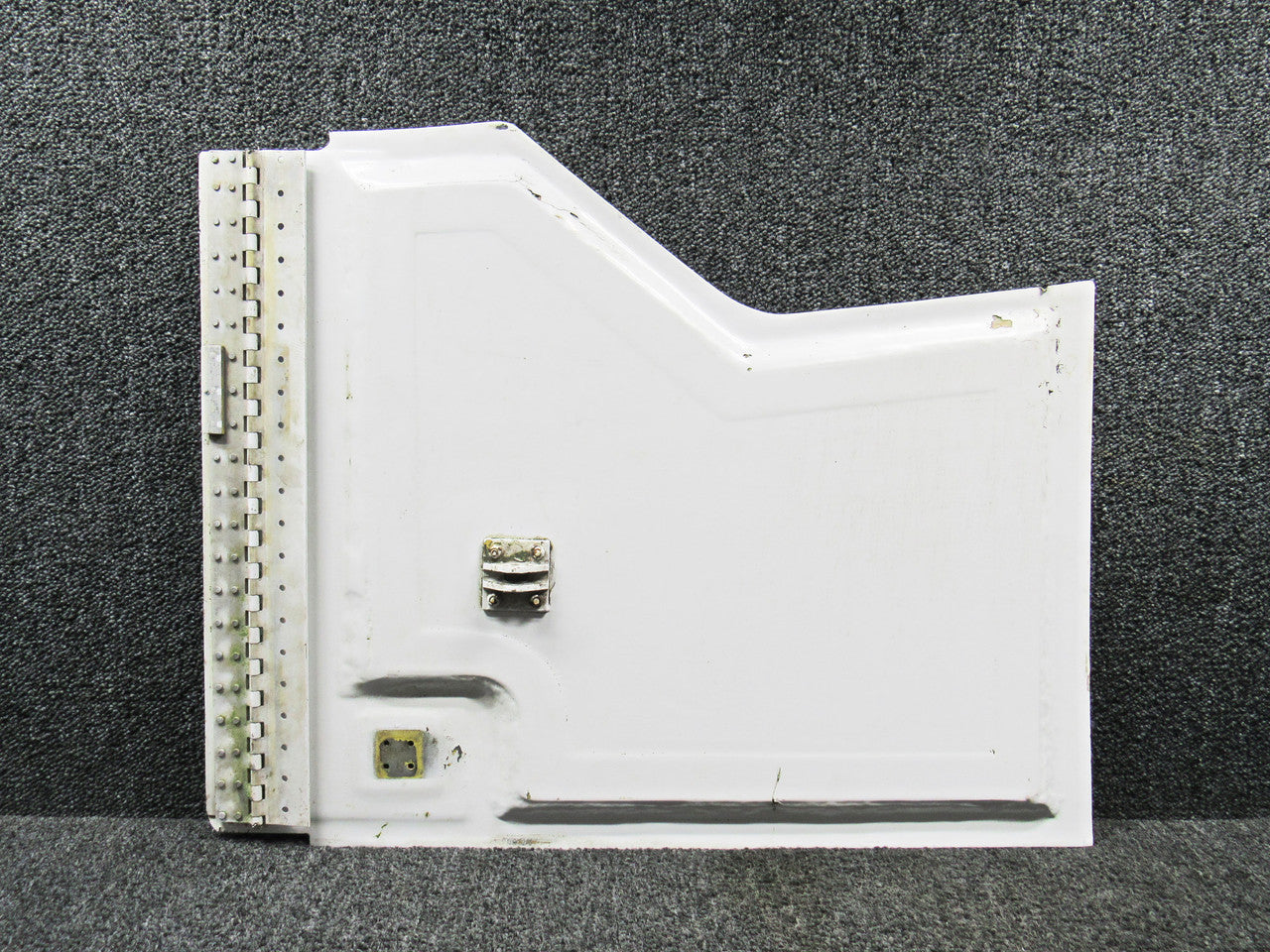 5527000-32 Cessna 500 Main Landing Gear Door RH – BAS Part Sales