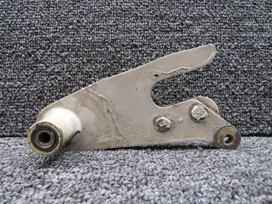 101-810018-1 Beechcraft King Air 200 Main Gear Door Actuator Cam Assembly RH