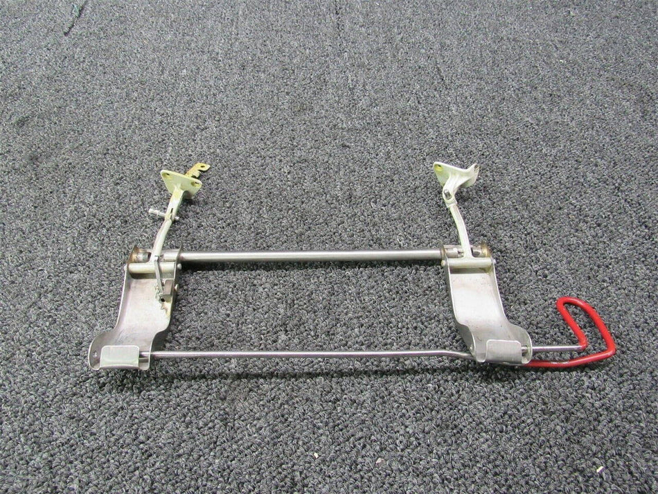 002-430055-32 / 002-430055-34 Beechcraft A36 Openable Window Latch Assy RH