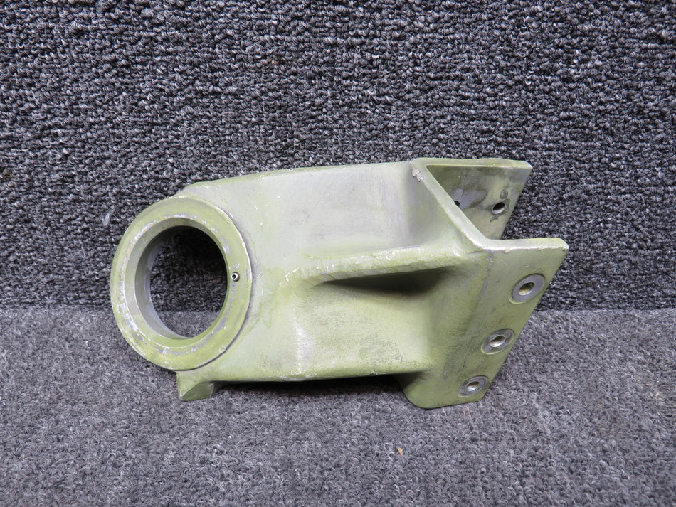 5054001-2 (Cast: 5054001-482) Cessna 421B Engine Mount Forward RH