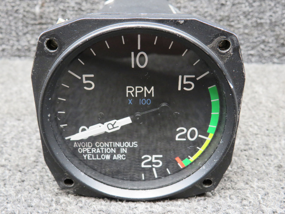 511-06 (Alt: C668017-0106) Instruments Inc. Dual Tachometer Indicator