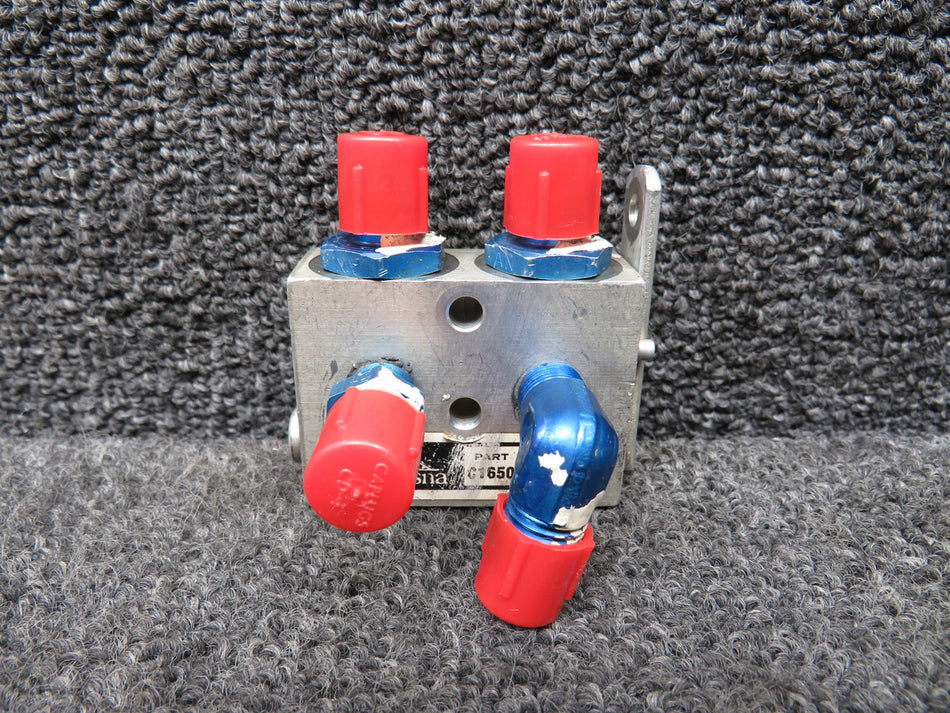 HE7002-3 (Use: C165007-0201) Cessna 421B Parking Brake Valve Assembly